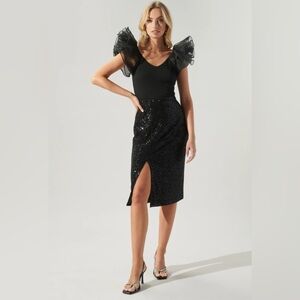 NWT Sugarlips Black Sequin Pencil Skirt